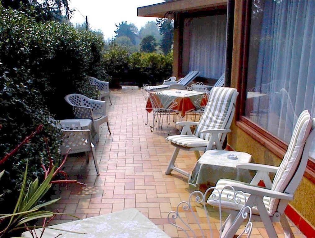 Hotel Aries Lesa Exterior foto